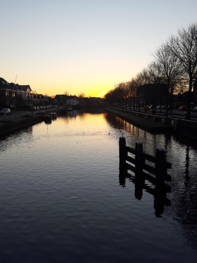 Lekkerwegbijleeuwen, 1 Minuut Naar Hartje Centrum スネーク エクステリア 写真